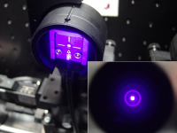 UV-LED用紫外放射照度計をJCSS校正している様子
