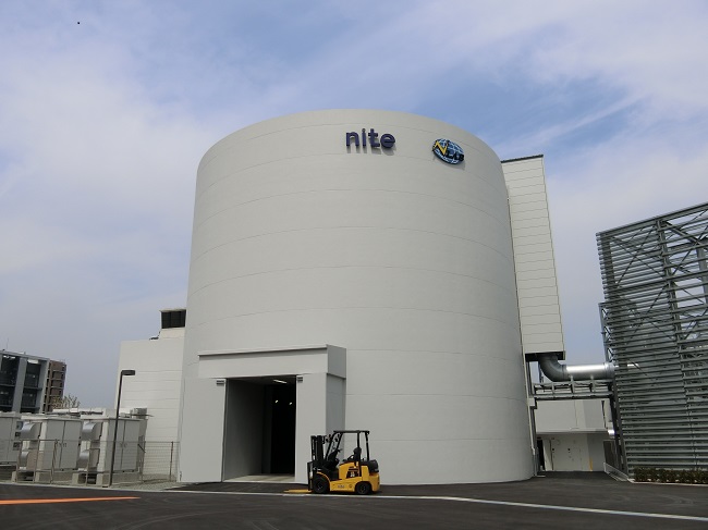 大型蓄電池評価施設（ＮＬＡＢ）